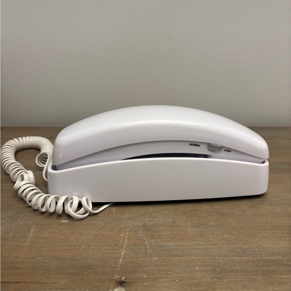 AT&T Trimline 210 Corded White Telephone Push Button Wall Phone Vintage Retro - Picture 3 of 6